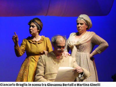 Giancarlo Braglia in scena tra Giovanna Bertoli e Martina Ginelli