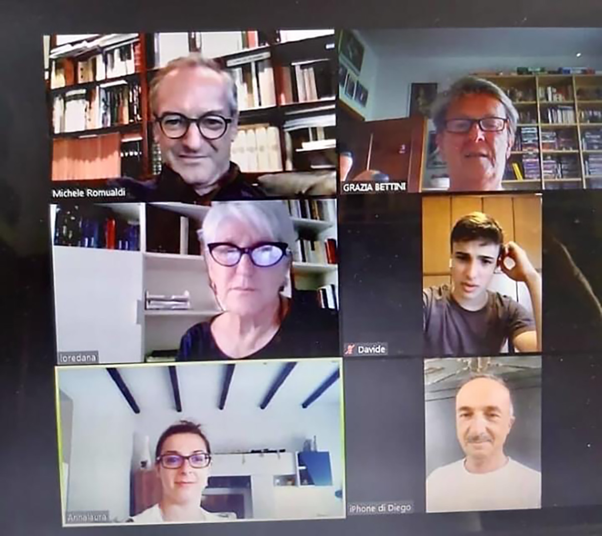 Gli attori della Campogalliani in videoconferenza mentre sono impegnati per le proveo